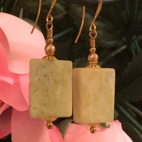 🔥ON SALE🔥3/$25🔥 💖 LA Design💖Handmade Earrings - Picture 2 of 6